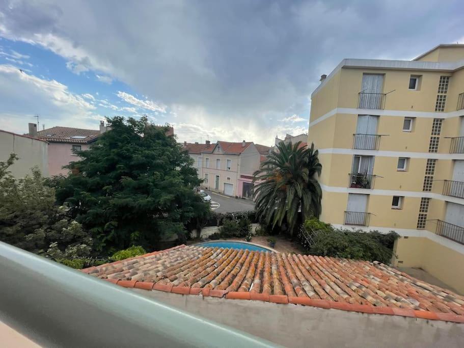 Le Baya - Appt Proche Des Halles Нарбонна Экстерьер фото